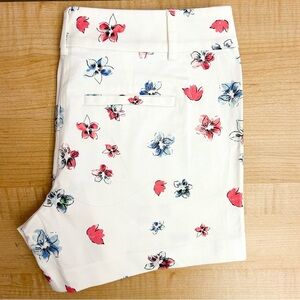 ANN TAYLOR PETITE Signature 2P Flower Print/ White Shorts Straight